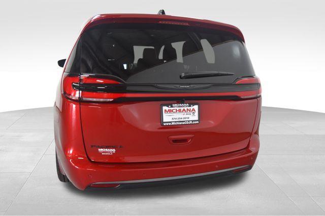 new 2026 Chrysler Pacifica car, priced at $45,396