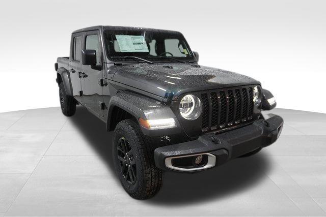 new 2023 Jeep Gladiator car, priced at $48,200