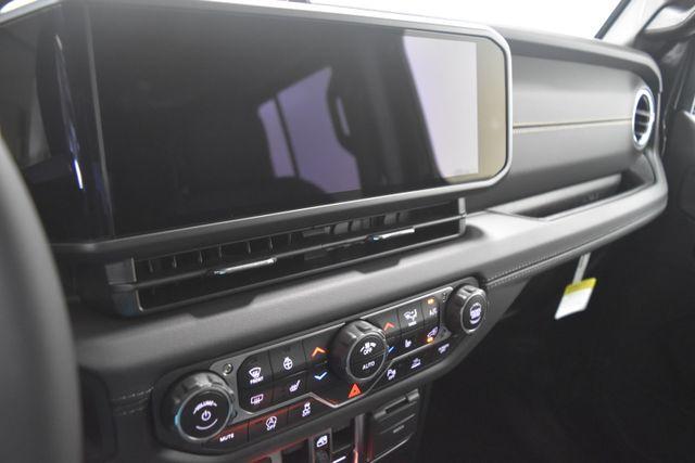 new 2025 Jeep Wrangler car, priced at $54,412