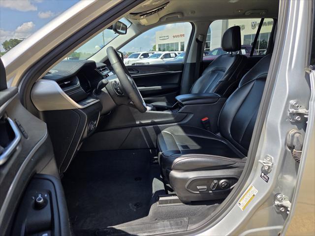 used 2023 Jeep Grand Cherokee car