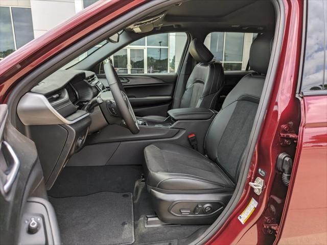 new 2024 Jeep Grand Cherokee car, priced at $44,977