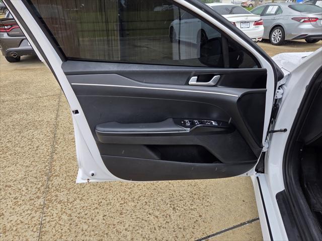 used 2022 Kia K5 car