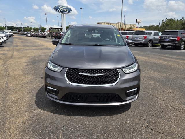 used 2023 Chrysler Pacifica car, priced at $25,900