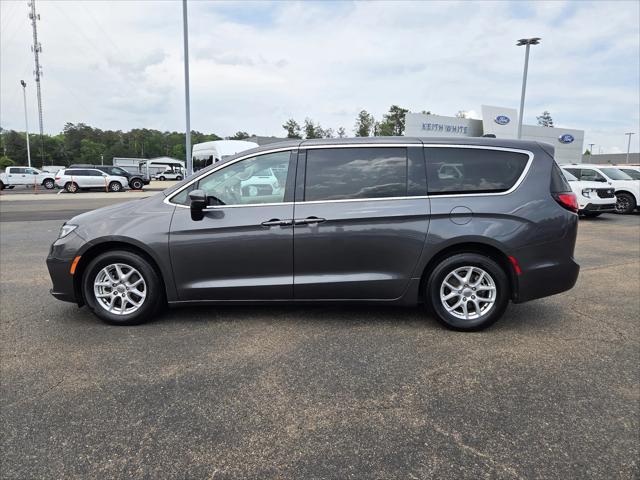 used 2023 Chrysler Pacifica car, priced at $25,900