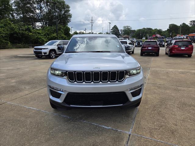 new 2025 Jeep Grand Cherokee car, priced at $45,495