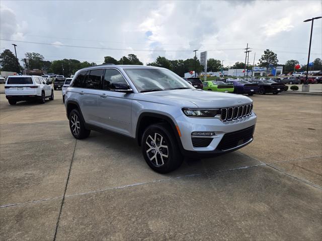 new 2025 Jeep Grand Cherokee car, priced at $45,495
