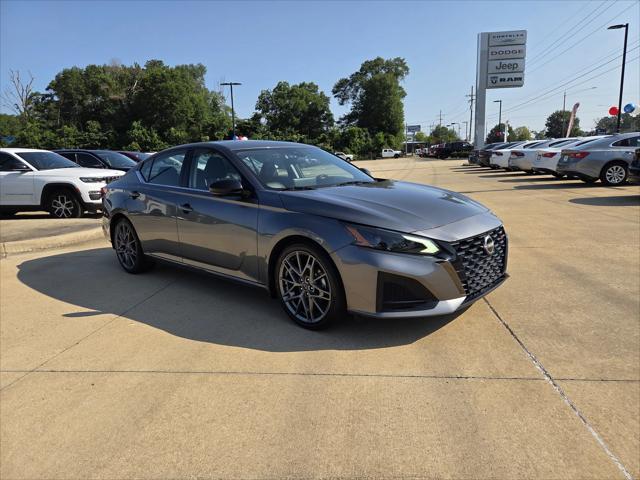 used 2023 Nissan Altima car