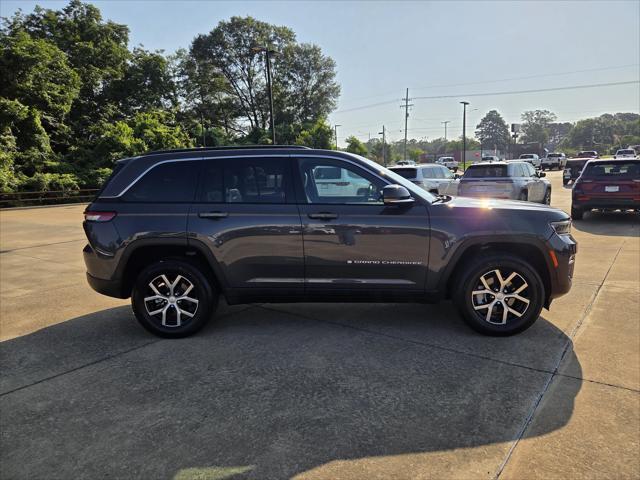 used 2024 Jeep Grand Cherokee car
