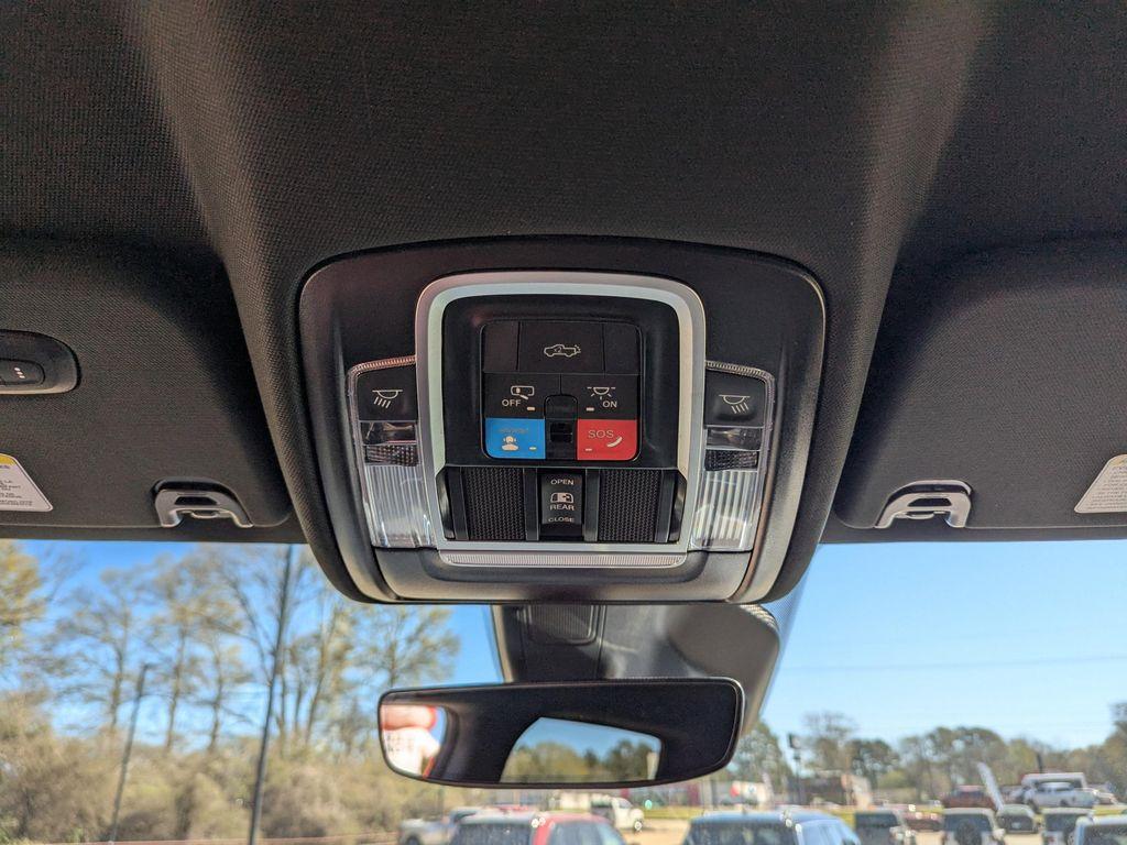 new 2025 Ram 1500 car