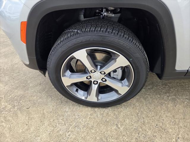 new 2025 Jeep Grand Cherokee L car, priced at $51,115