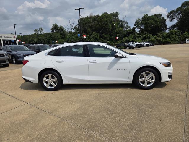 used 2024 Chevrolet Malibu car