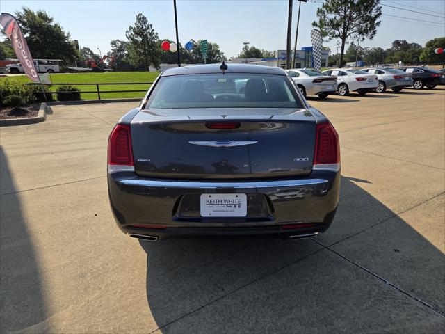used 2022 Chrysler 300 car