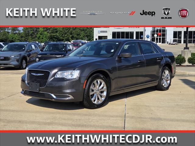 used 2022 Chrysler 300 car