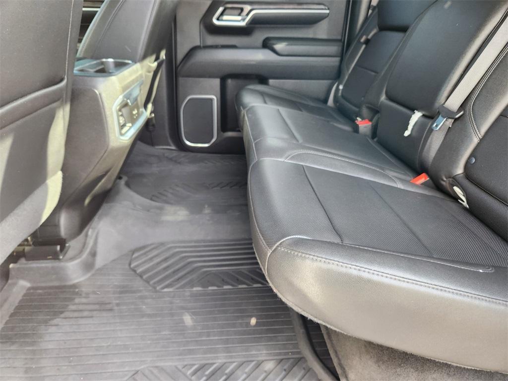 used 2022 Chevrolet Silverado 1500 car, priced at $44,302