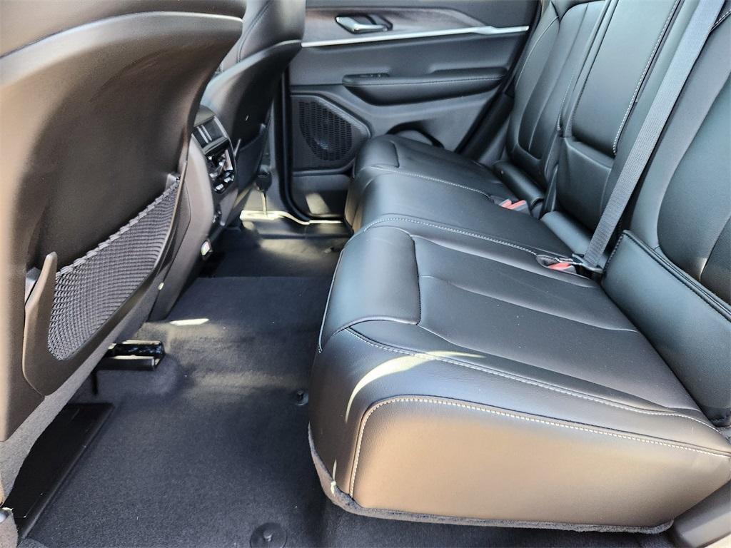 new 2025 Jeep Grand Cherokee car, priced at $45,970