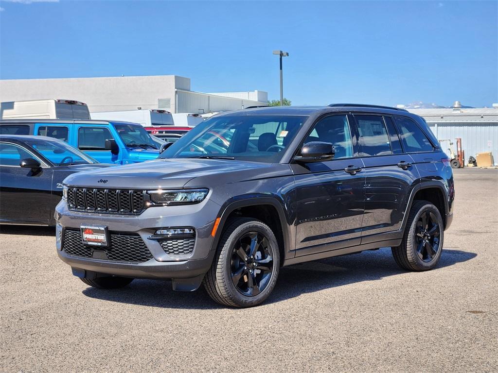 new 2025 Jeep Grand Cherokee car, priced at $45,970