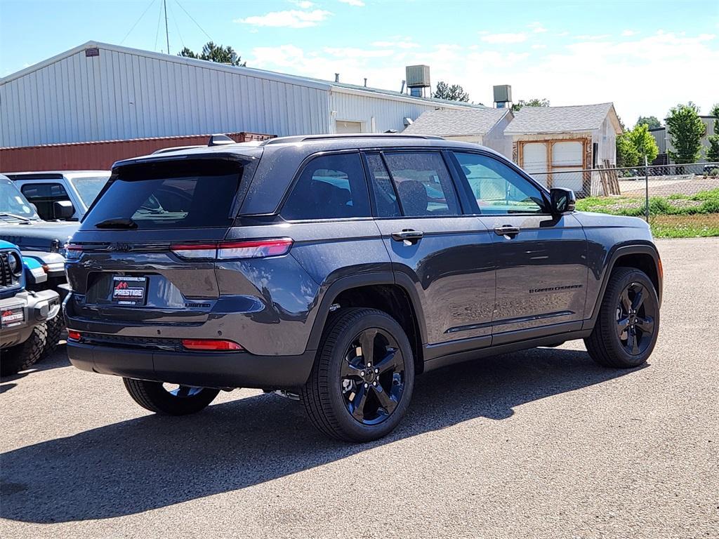 new 2025 Jeep Grand Cherokee car, priced at $45,970