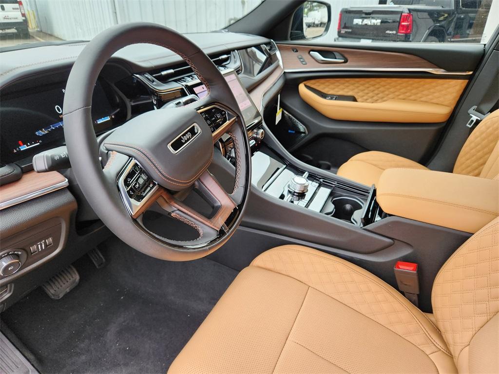 new 2025 Jeep Grand Cherokee L car, priced at $60,972