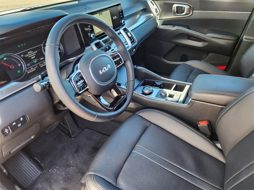 used 2024 Kia Sorento Hybrid car, priced at $33,065