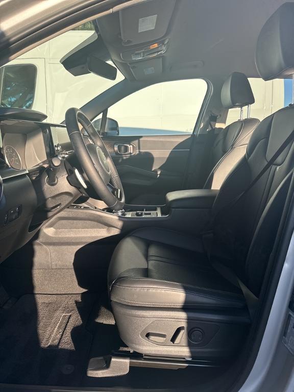used 2024 Kia Sorento Hybrid car, priced at $34,365