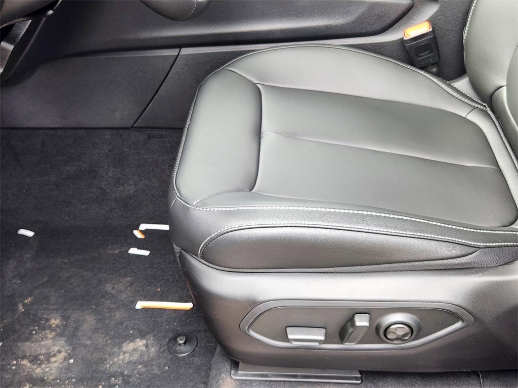 new 2025 Jeep Grand Cherokee car, priced at $47,081