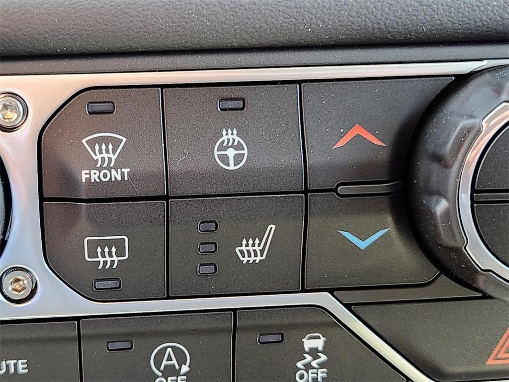 new 2025 Jeep Gladiator car, priced at $53,515