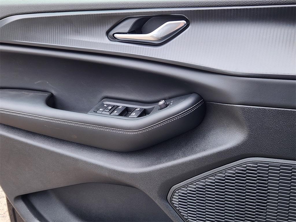 new 2025 Jeep Grand Cherokee L car, priced at $40,655
