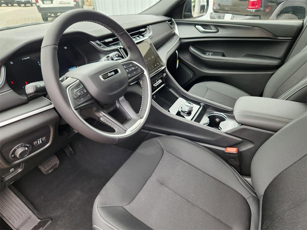 new 2025 Jeep Grand Cherokee L car, priced at $40,655