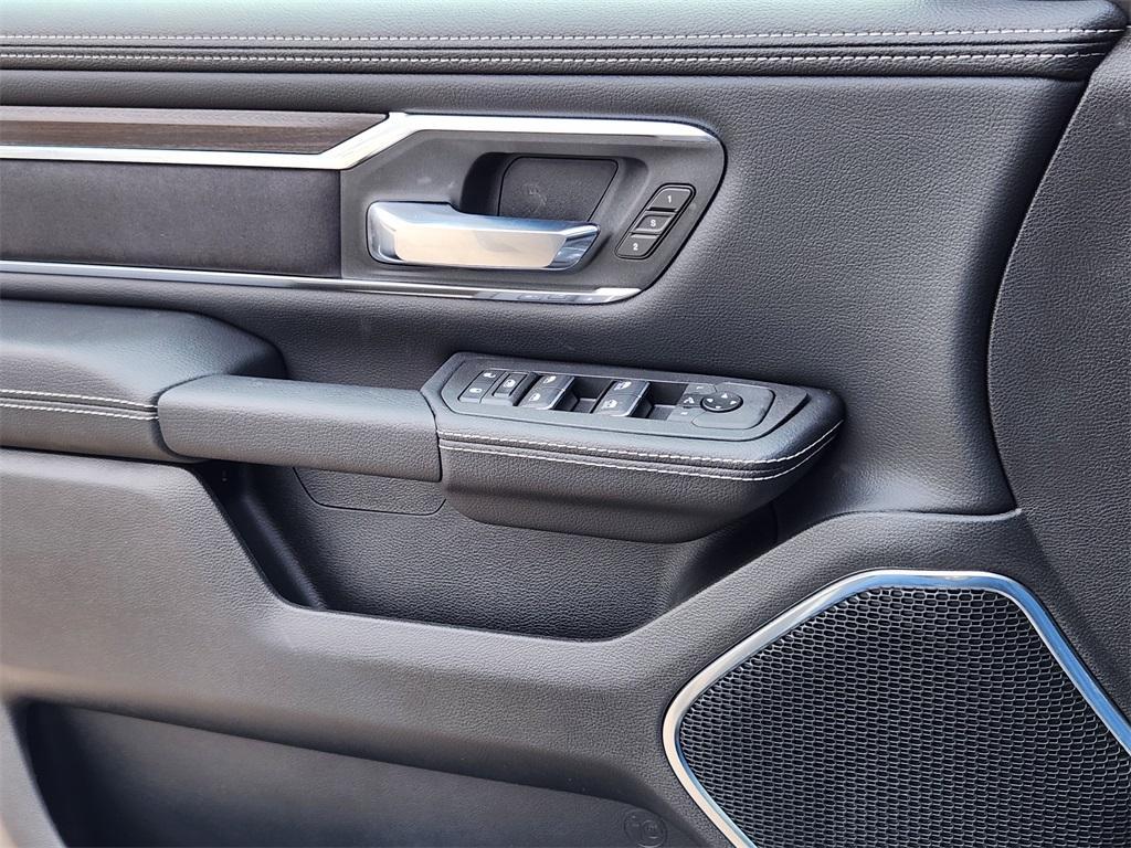 new 2025 Ram 1500 car, priced at $55,423