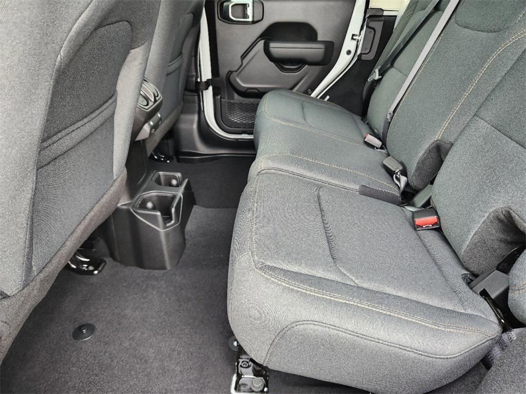 new 2025 Jeep Wrangler car, priced at $46,451