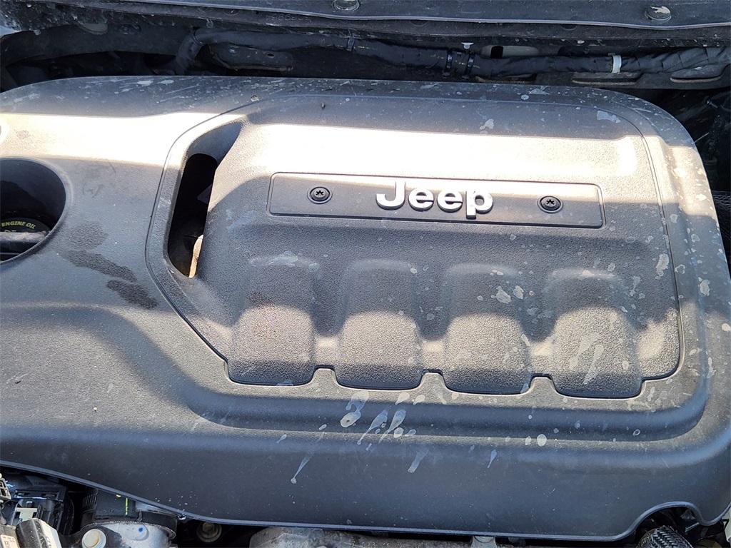 used 2020 Jeep Cherokee car, priced at $18,986