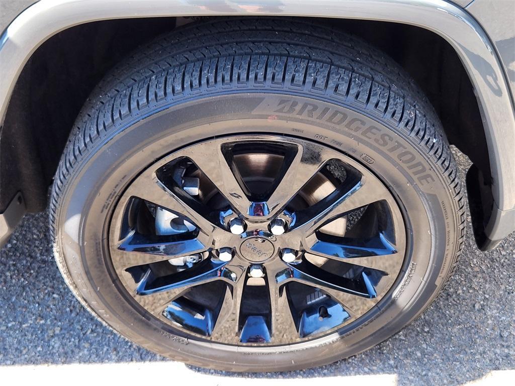 used 2022 Jeep Grand Cherokee WK car, priced at $31,489