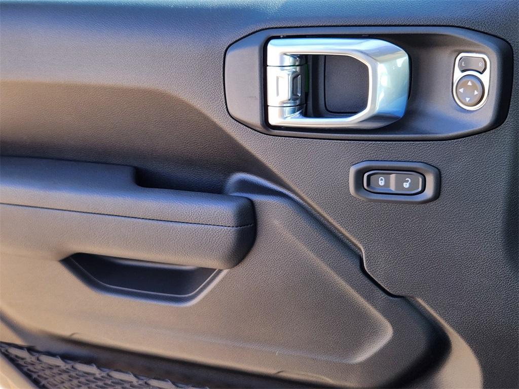 new 2026 Jeep Wrangler car, priced at $50,463