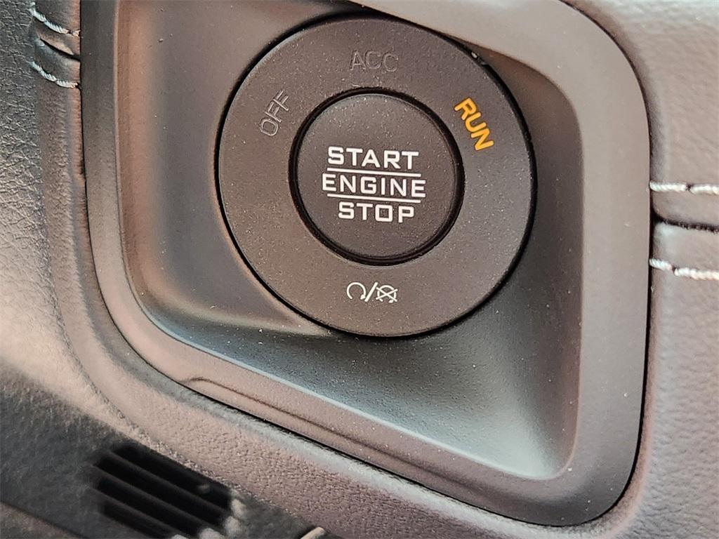 new 2025 Jeep Wrangler car, priced at $55,375