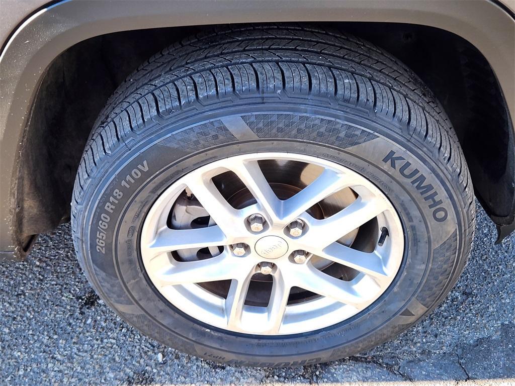 used 2023 Jeep Grand Cherokee L car, priced at $26,129