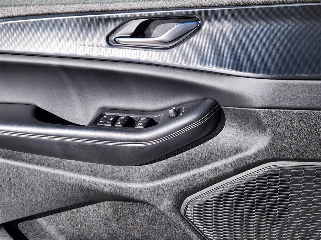 used 2023 Jeep Grand Cherokee L car, priced at $26,129