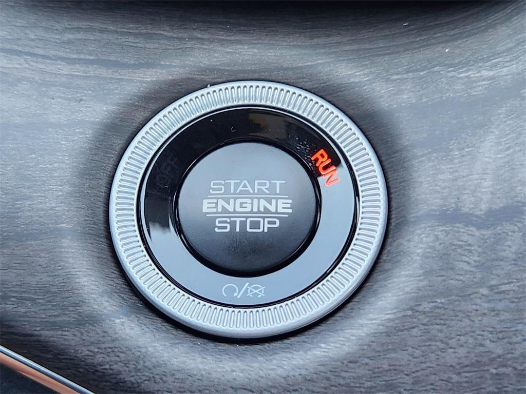new 2025 Jeep Grand Cherokee L car, priced at $54,328