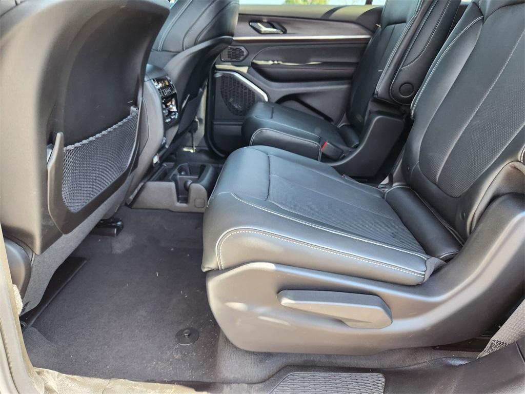 new 2025 Jeep Grand Cherokee L car, priced at $54,328
