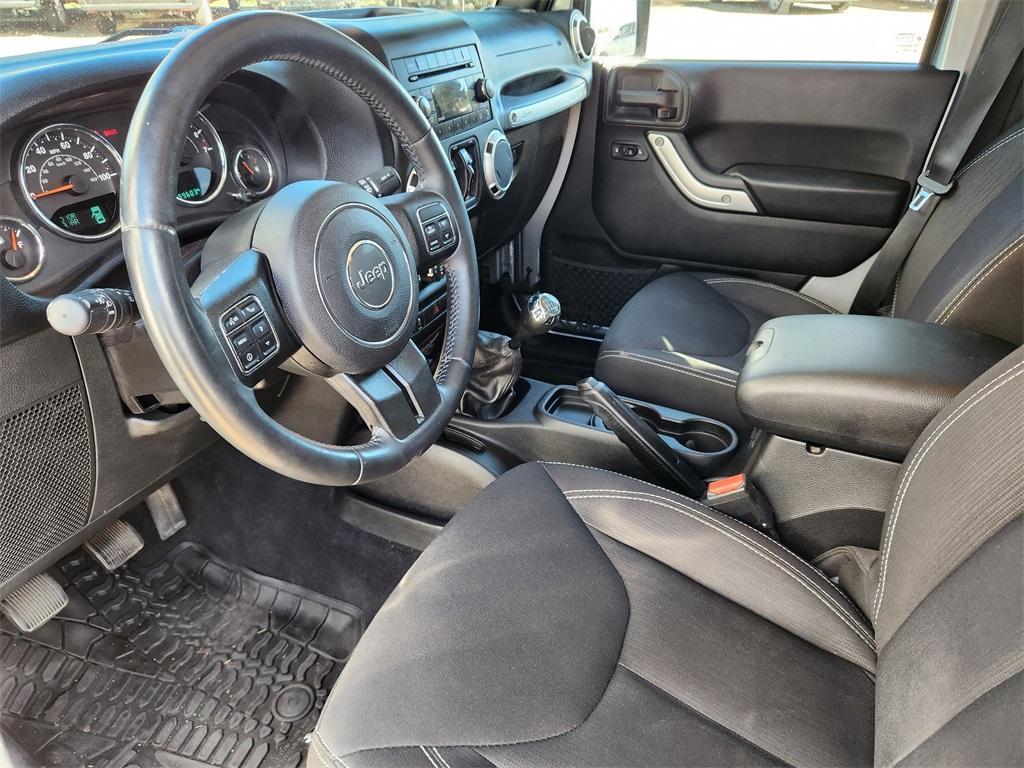 used 2015 Jeep Wrangler Unlimited car, priced at $18,460