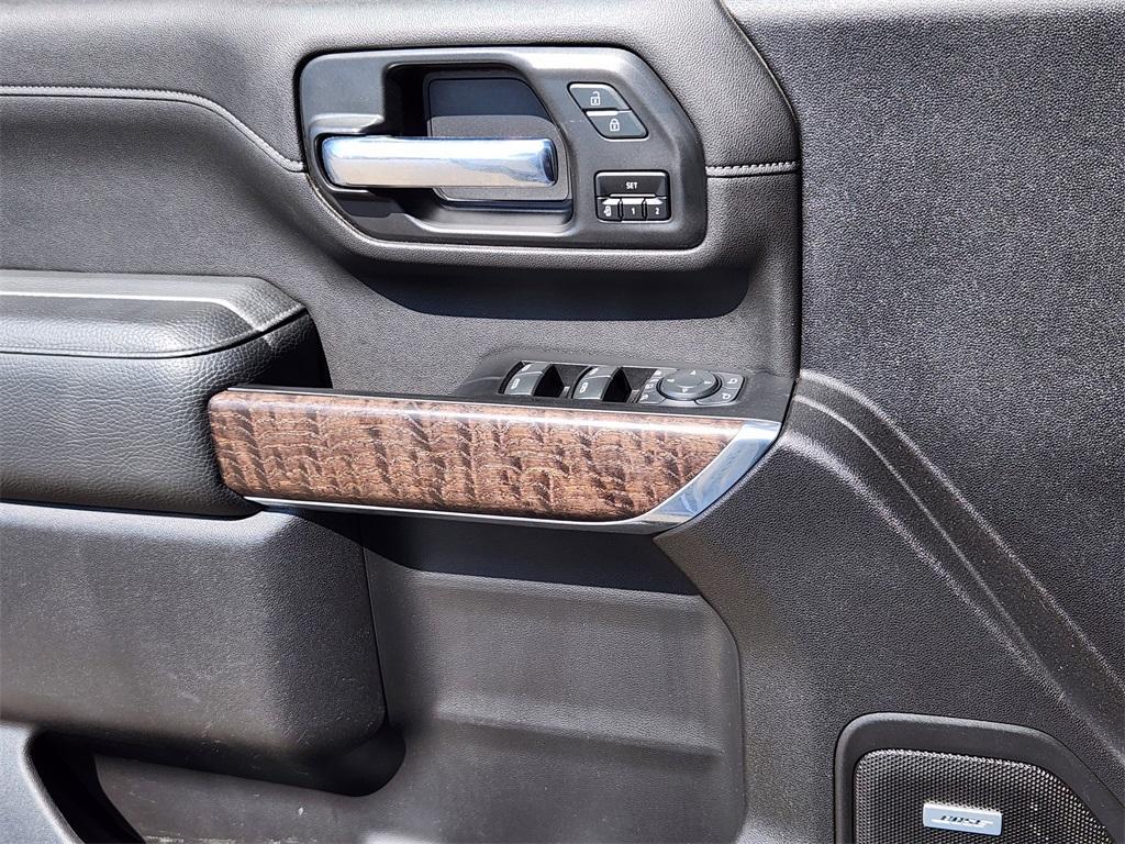 used 2022 GMC Sierra 2500 car, priced at $61,319