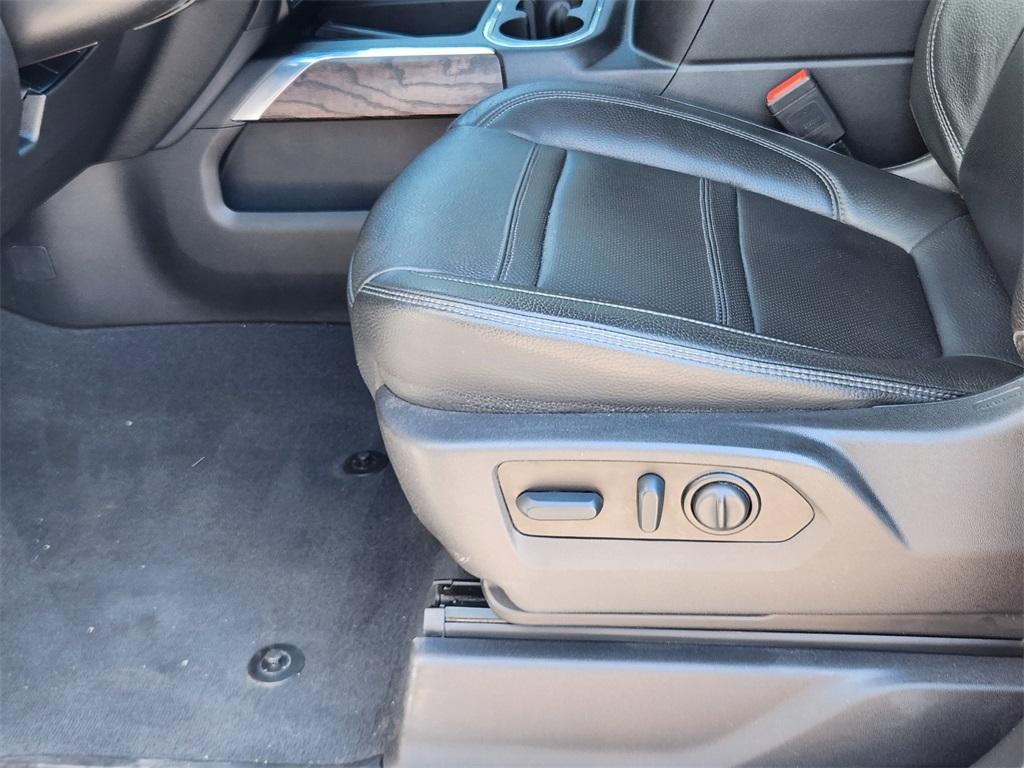 used 2022 GMC Sierra 2500 car, priced at $61,319