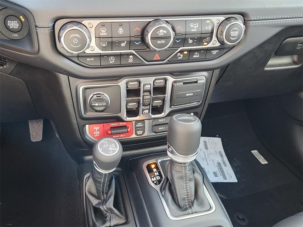 new 2025 Jeep Wrangler car, priced at $63,676