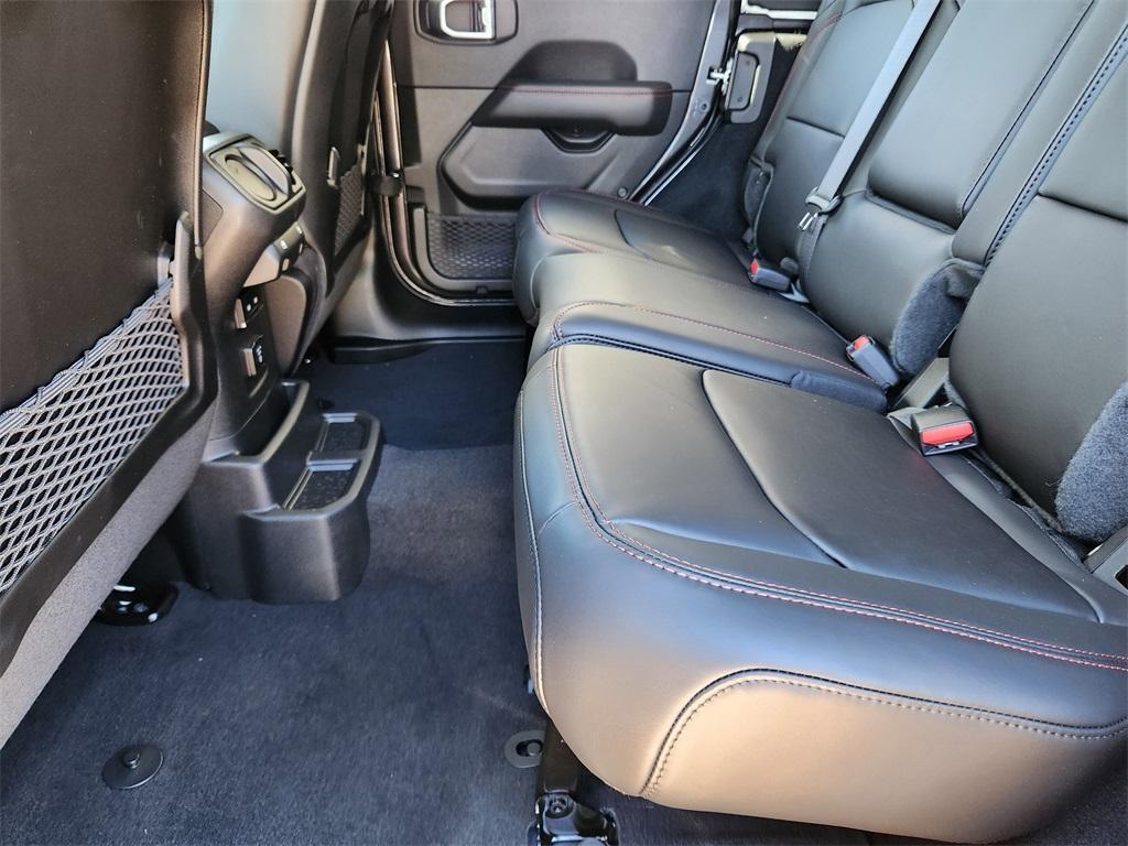 new 2025 Jeep Wrangler car, priced at $63,676