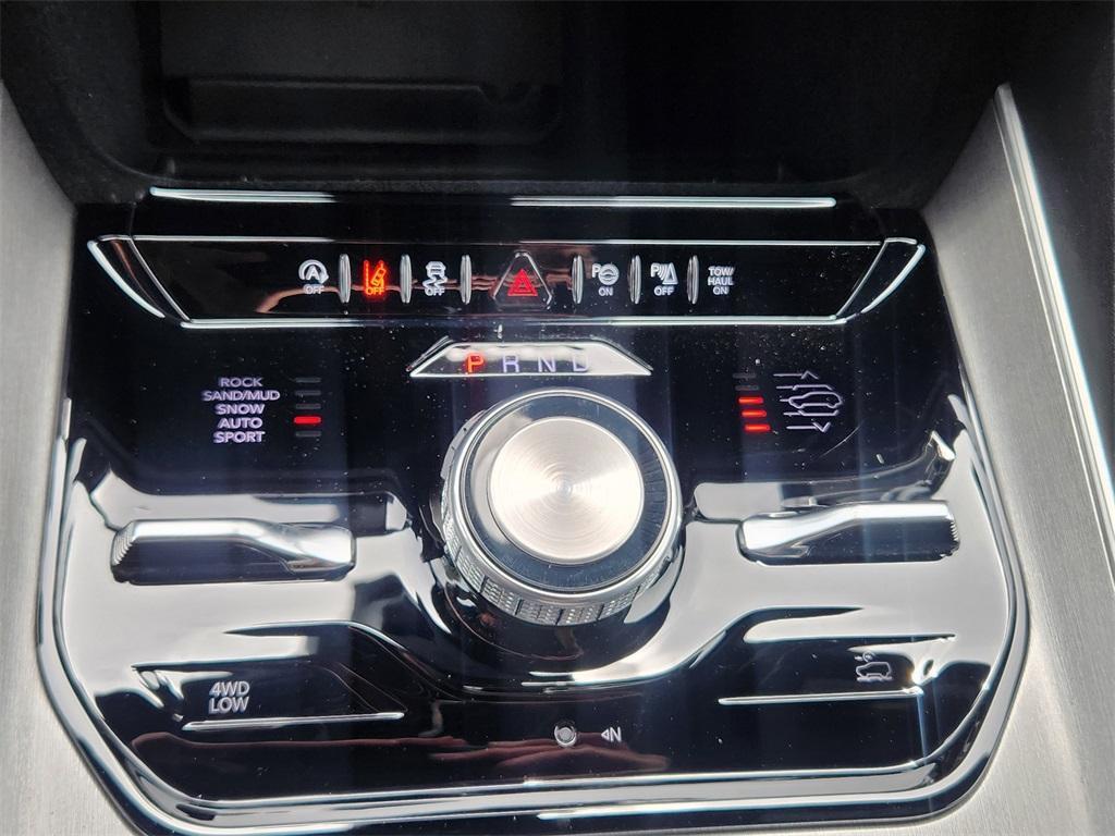 new 2025 Jeep Wagoneer car, priced at $78,423