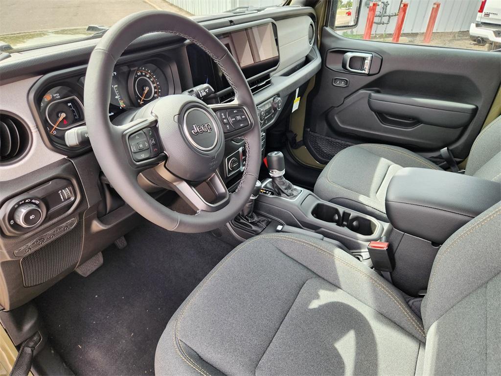 new 2025 Jeep Wrangler car, priced at $40,354