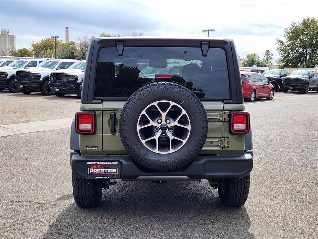 new 2025 Jeep Wrangler car, priced at $40,354