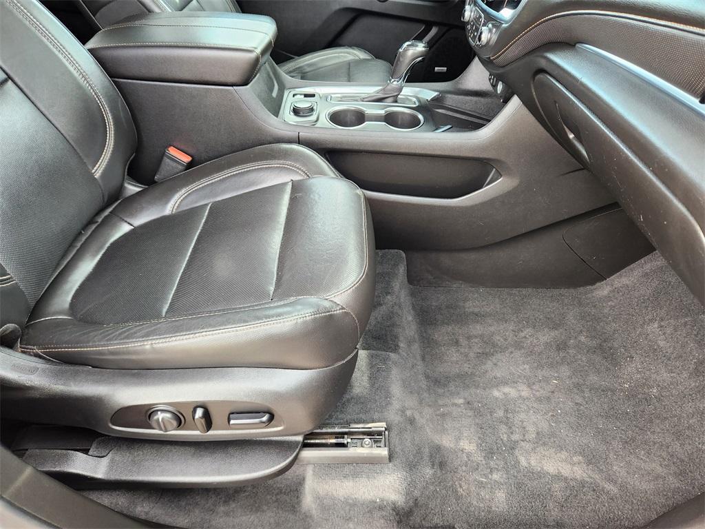 used 2020 Chevrolet Traverse car, priced at $22,777