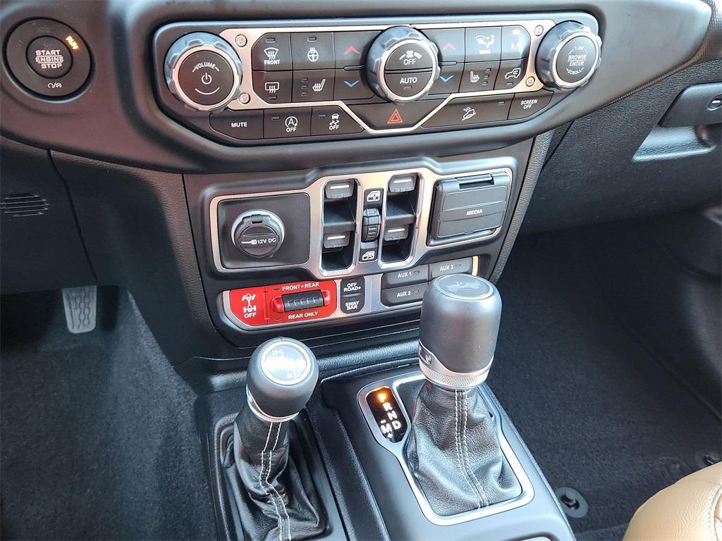 used 2021 Jeep Wrangler Unlimited car, priced at $39,082