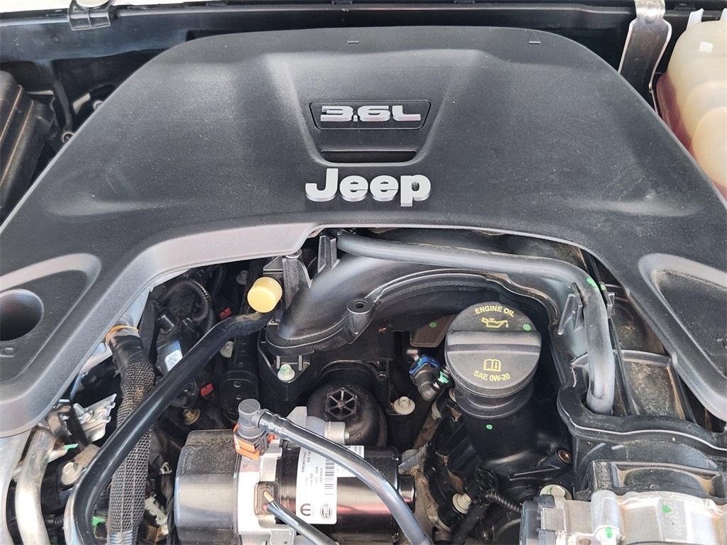 used 2021 Jeep Wrangler Unlimited car, priced at $39,082
