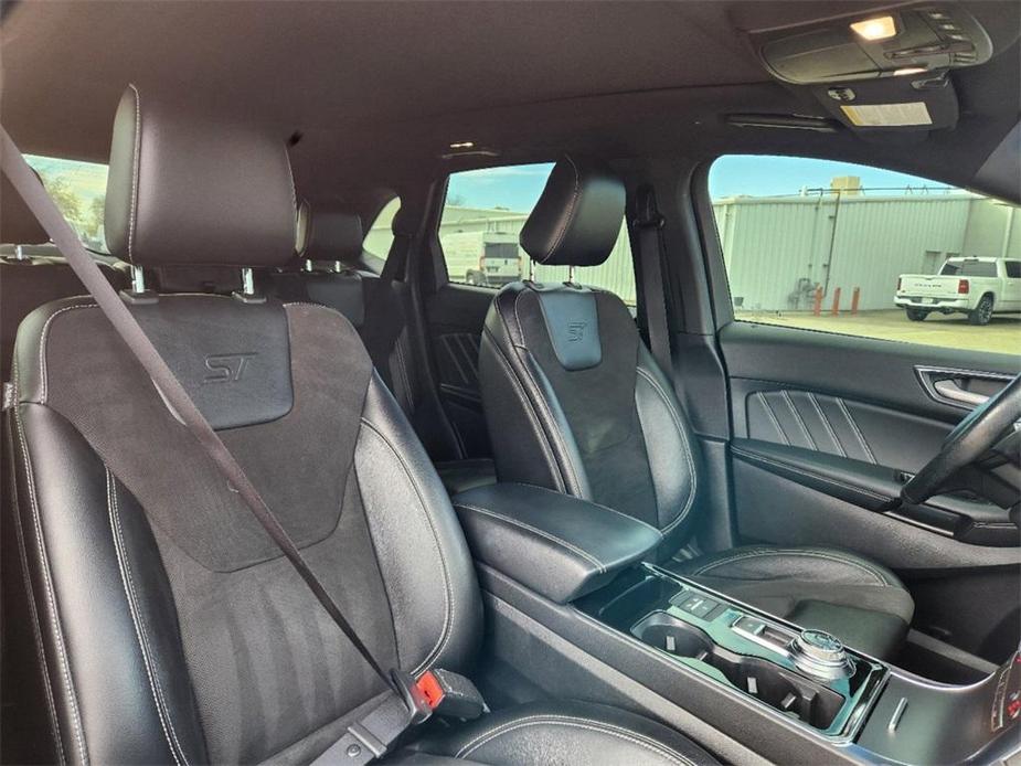 used 2020 Ford Edge car, priced at $27,653